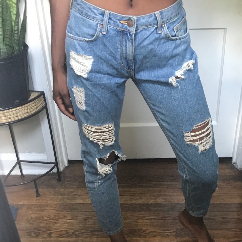 forever 21 cropped light blue jeans